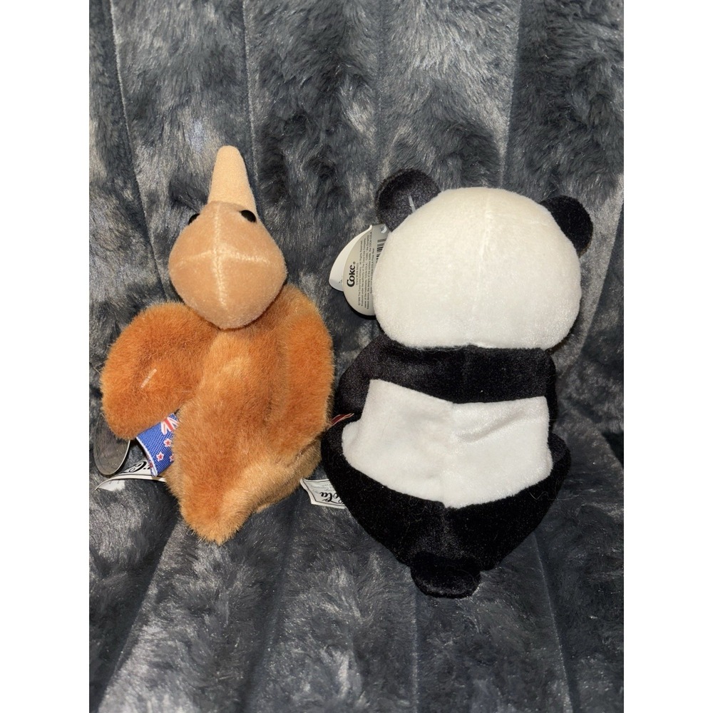 Lot of 2 Coca Cola 1999 International Bean Bag Plush Kelp Kiwi Zongshi Panda - Picture 3 of 3